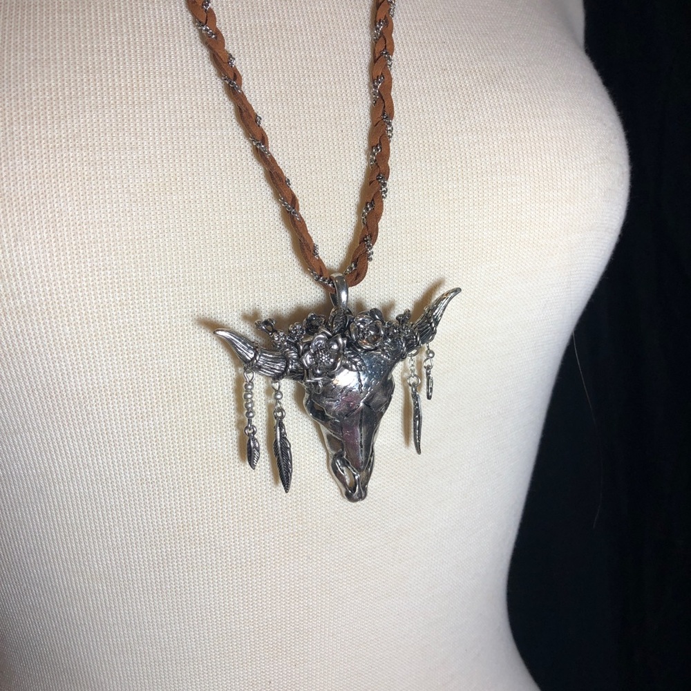 Longhorn Steer Skull Western Suede Long Necklace - Picture 3 of 3